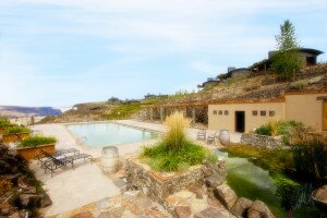 Cave B inn
